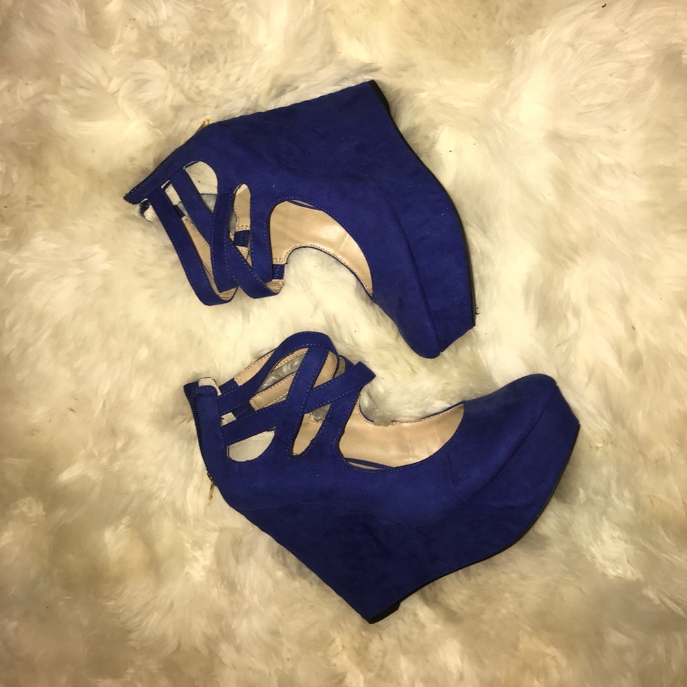 Blue wedges