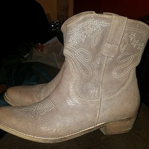 Boutique 9 Leather boots