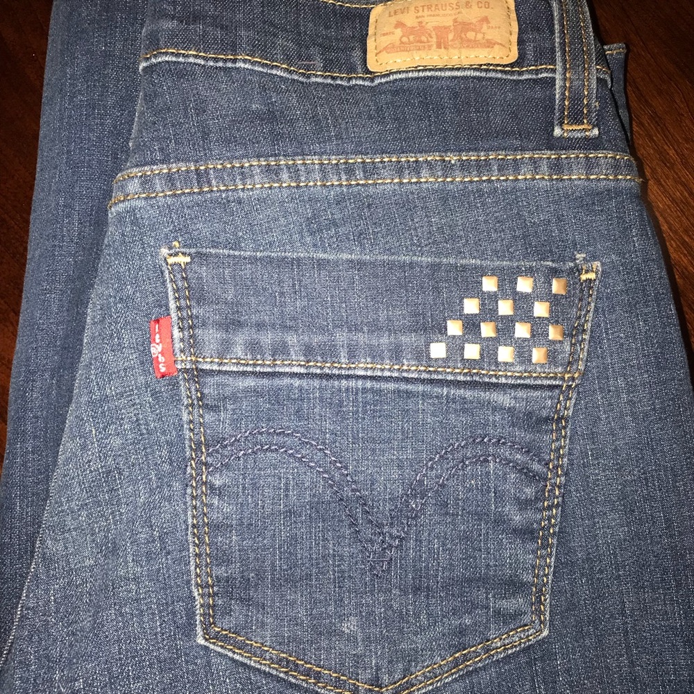 Levi’s 512 Perfectly Slimming Straight Leg.Size 8M