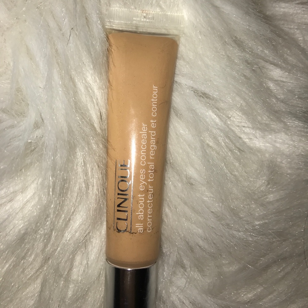 Clinique concealer