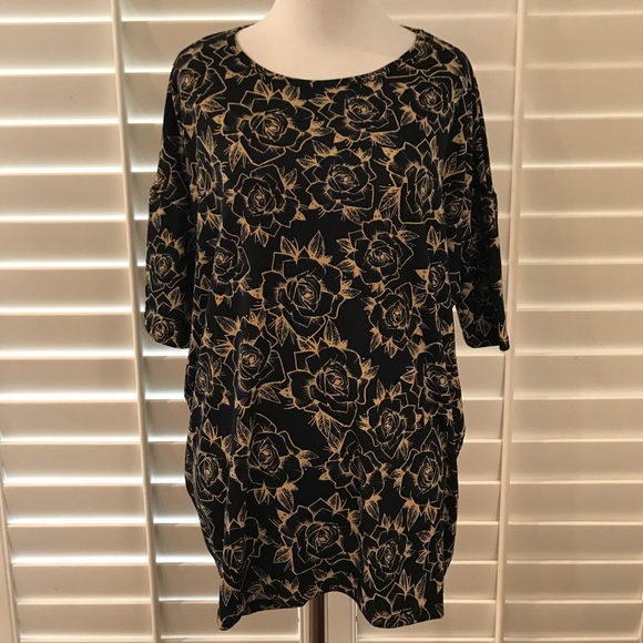 🦄BNWT! LuLaRoe Irma Disney Roses - Picture 1 of 3