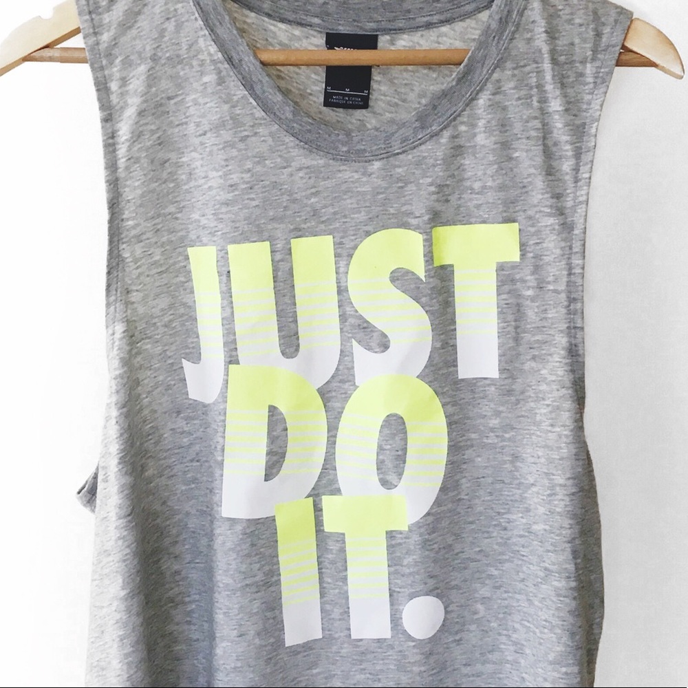 Nike Muscle Tee - Picture 2 of 2