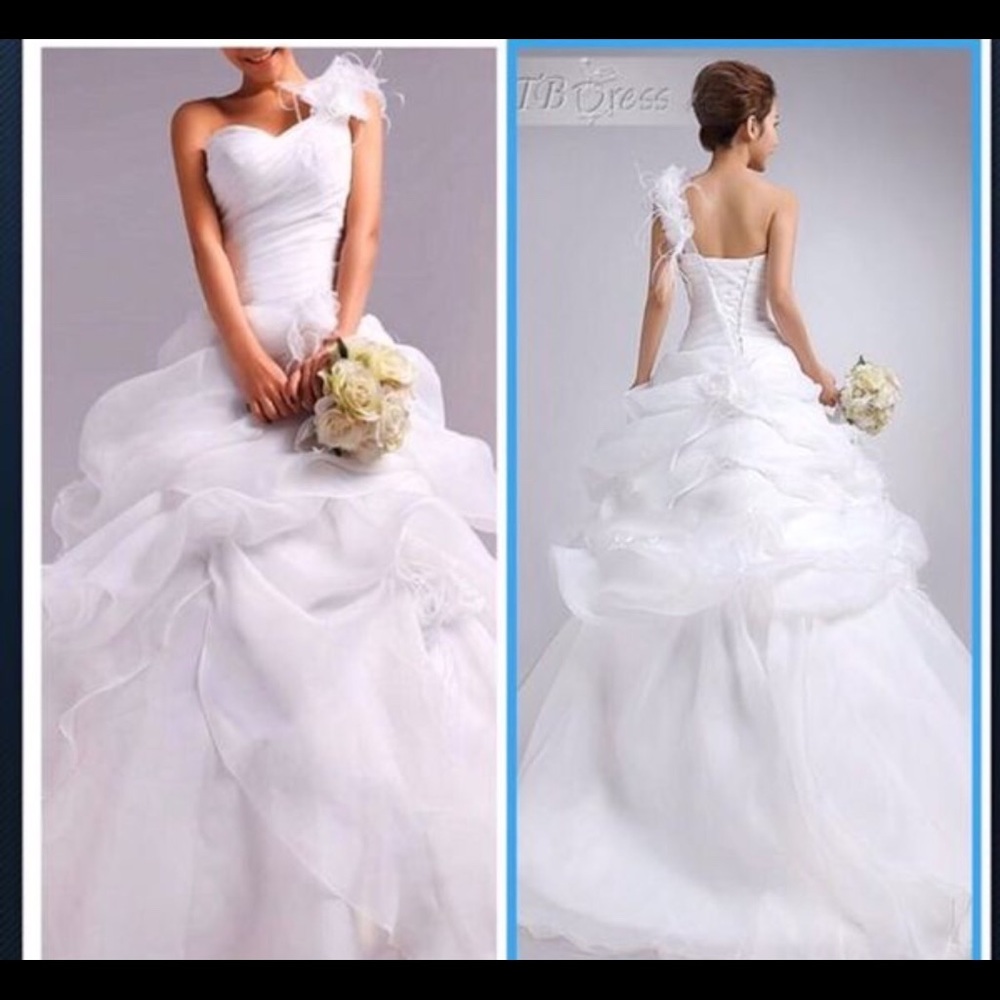 New One Shoulder Unique Wedding Dress! 20 2X