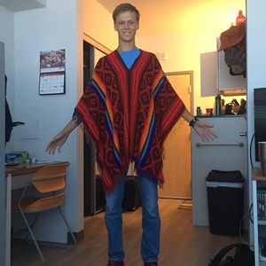 Meet your Posher, Nikita