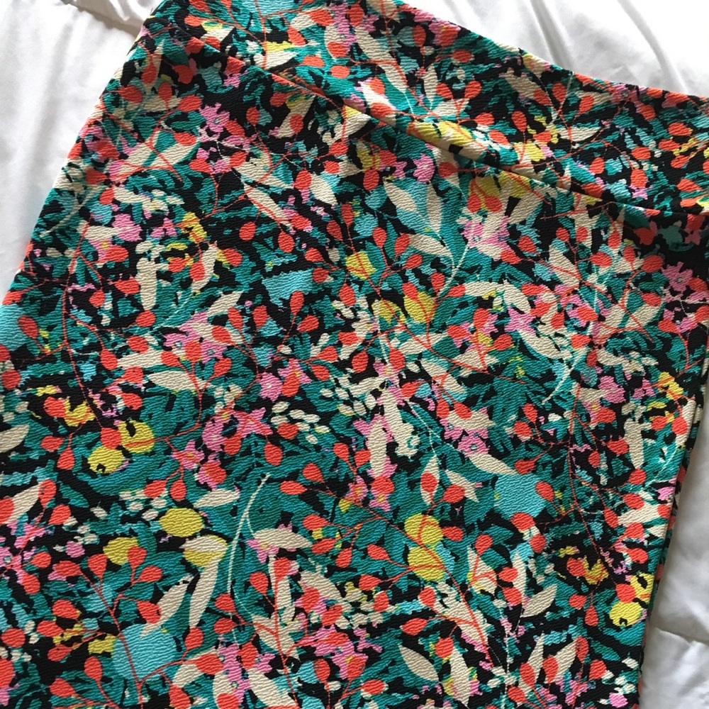 SOLD XL Lularoe Cassie Skirt