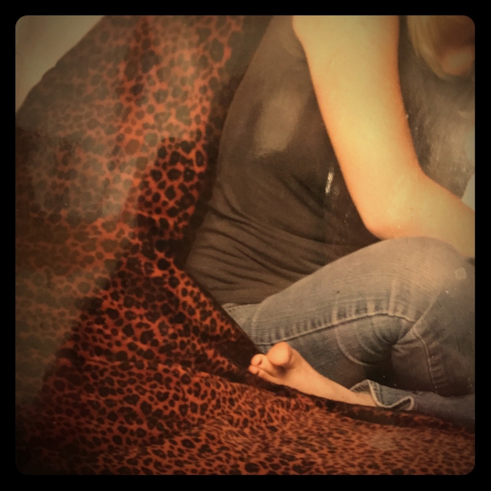 COLLEGE ESSENTIAL BEAN BAG