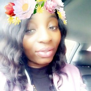 Meet your Posher, Alisha