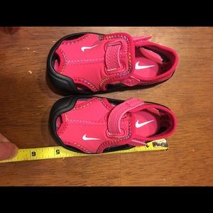 Nike toddler Sandals