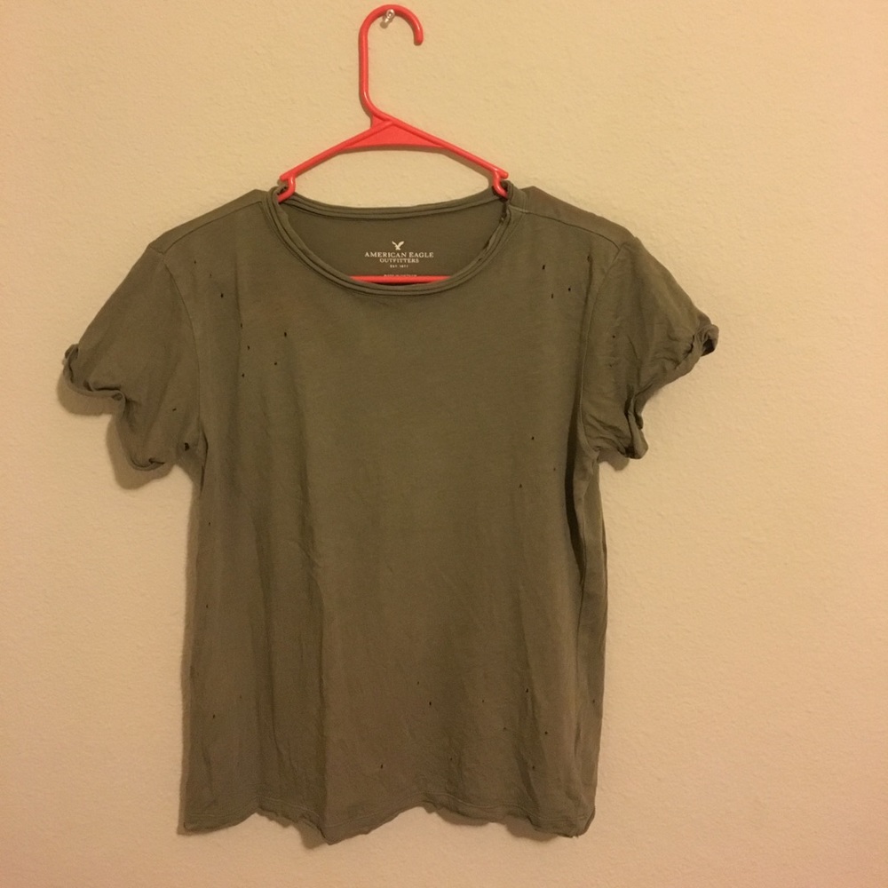 Super Trendy XS American Eagle Tee