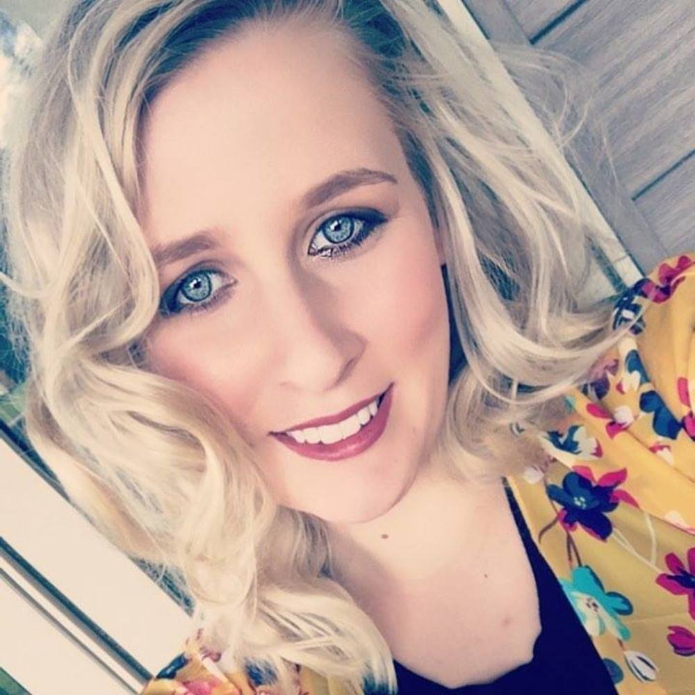 Meet your Posher, Brooke