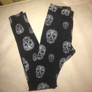 Skull Leggings - Perfect for Halloween 💀