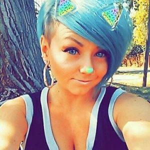 Meet your Posher, Jenna