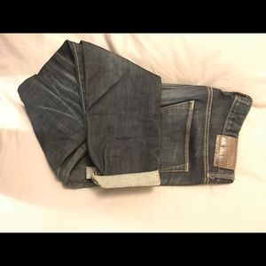 Dark wash Express jeans, slim fit and comfortable