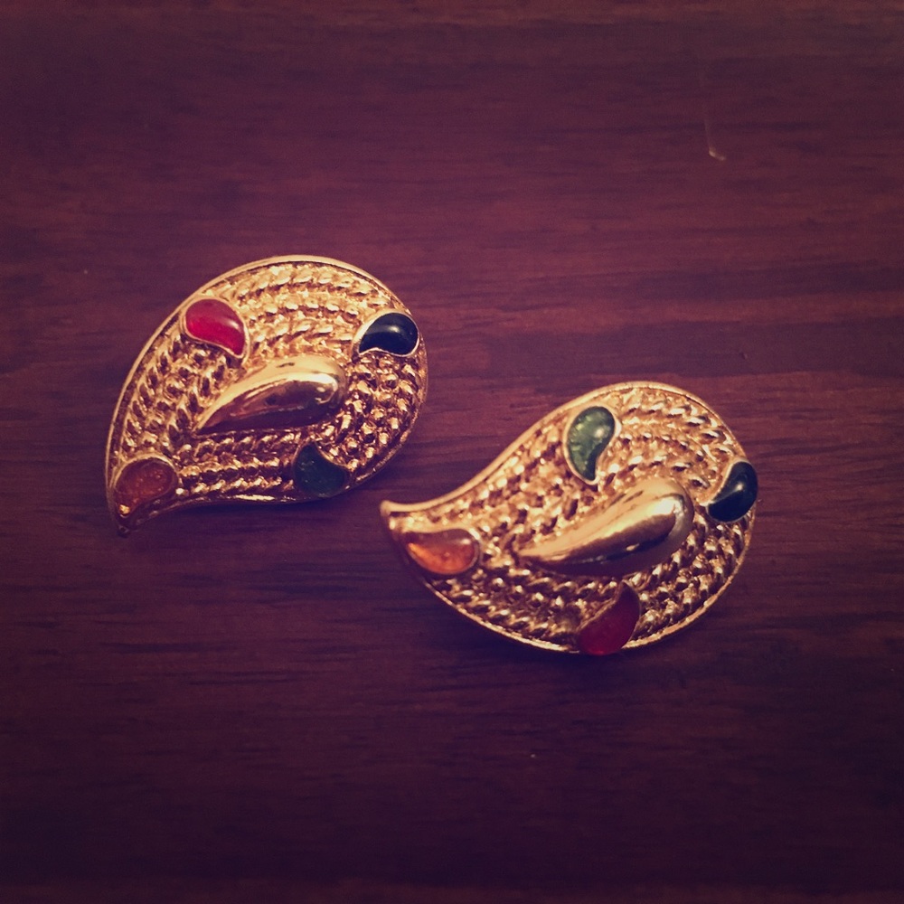 Vintage Avon earrings