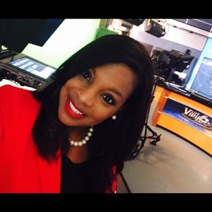 Meet your Posher, Dee