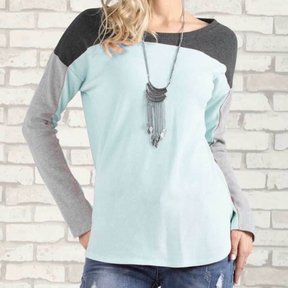 Light Blue & Gray Color Block Thermal Tee