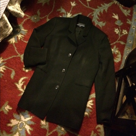 Three button classic black blazer - Picture 1 of 3