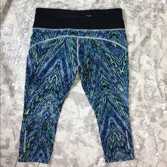 Nike women's running leggings. Size M. - Picture 5 of 8