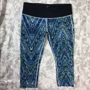 Nike women's running leggings. Size M.