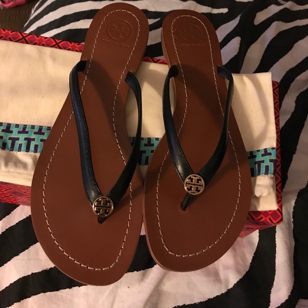 Black terra thong Tory burch size 8.5