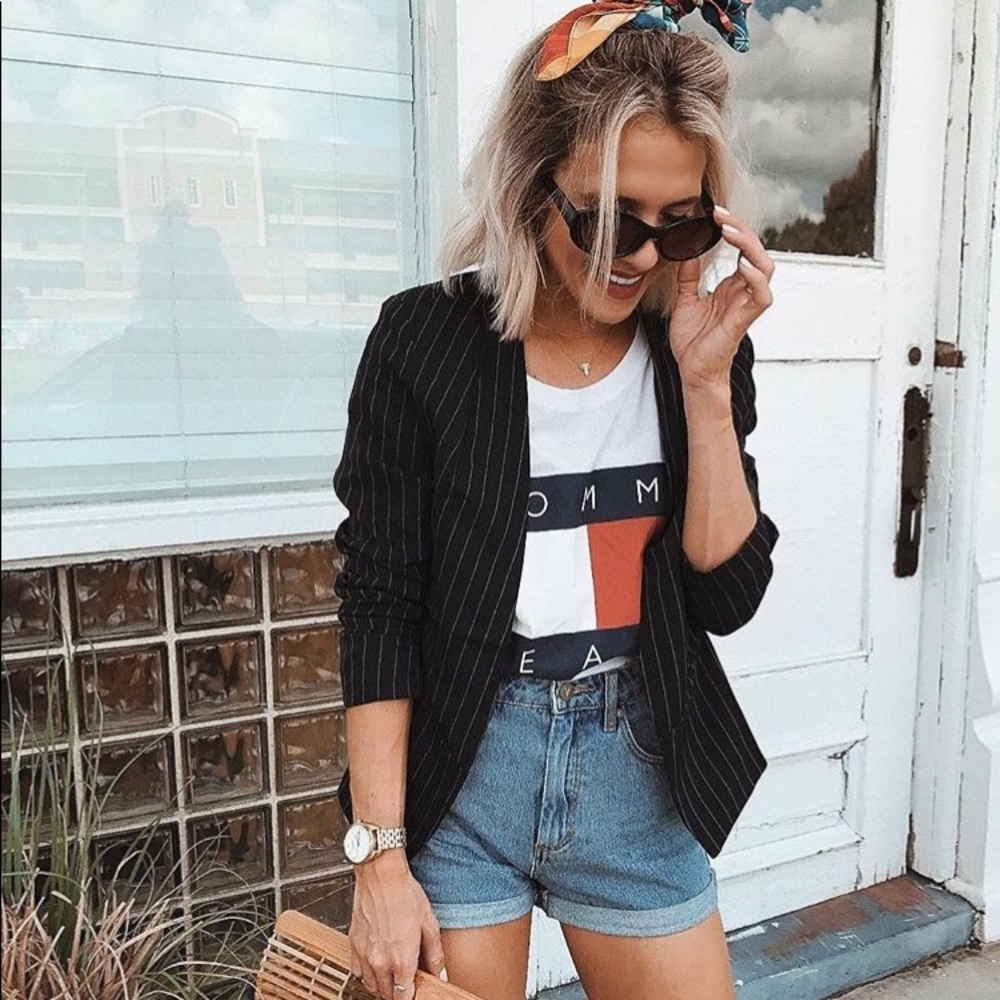 💥NEW💥Gorgeous Tommy Jeans 90's sweatshirt