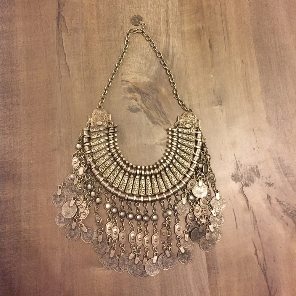 urban outfitters statement necklace