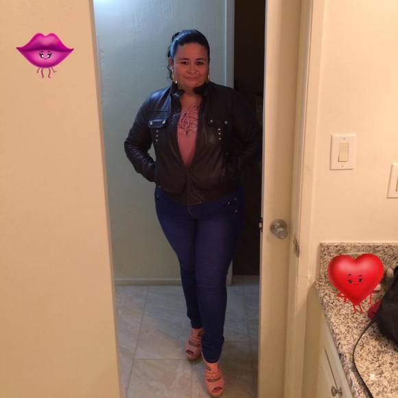 Meet your Posher, Laura lucia - Picture 1 of 1