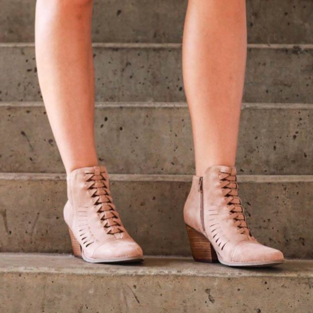 Saddle Western Woven Top Boho Ankle Boots - Picture 6 of 8