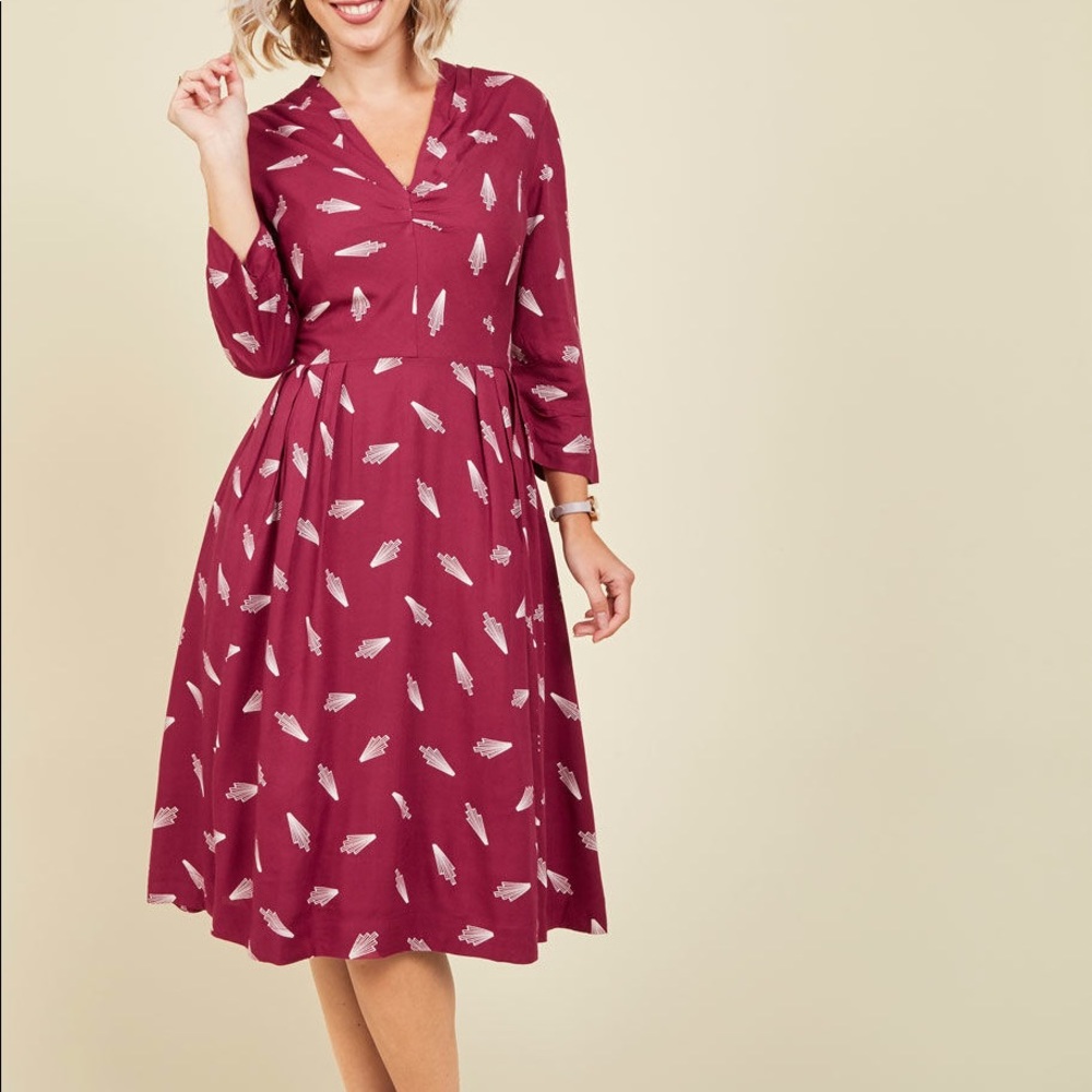 NWOT 💕 ModCloth | Emily & Fin Deco Prosecco Midi