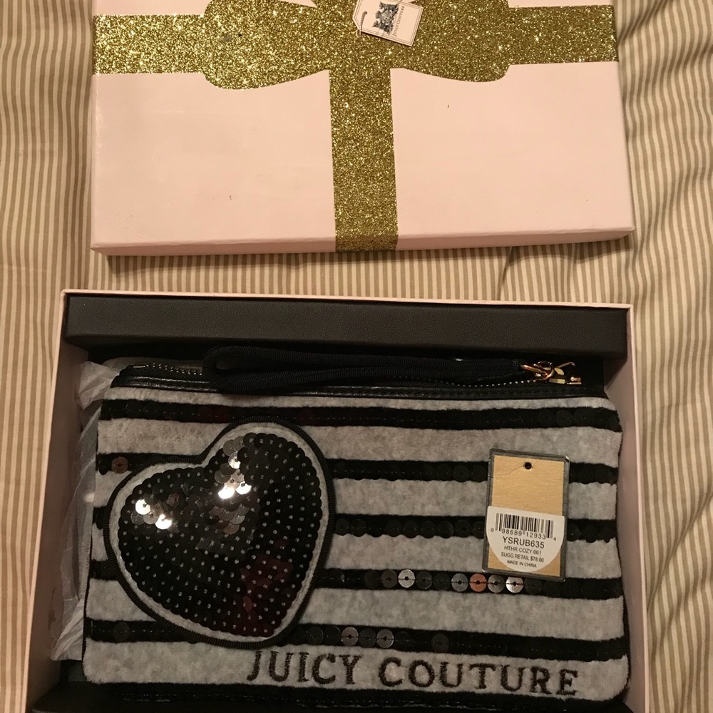 Juicy Couture wristlet
