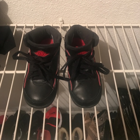 Jordan retro 2. Size 9c toddler. - Picture 1 of 4