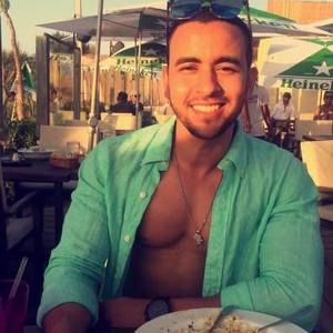 Meet your Posher, Adam