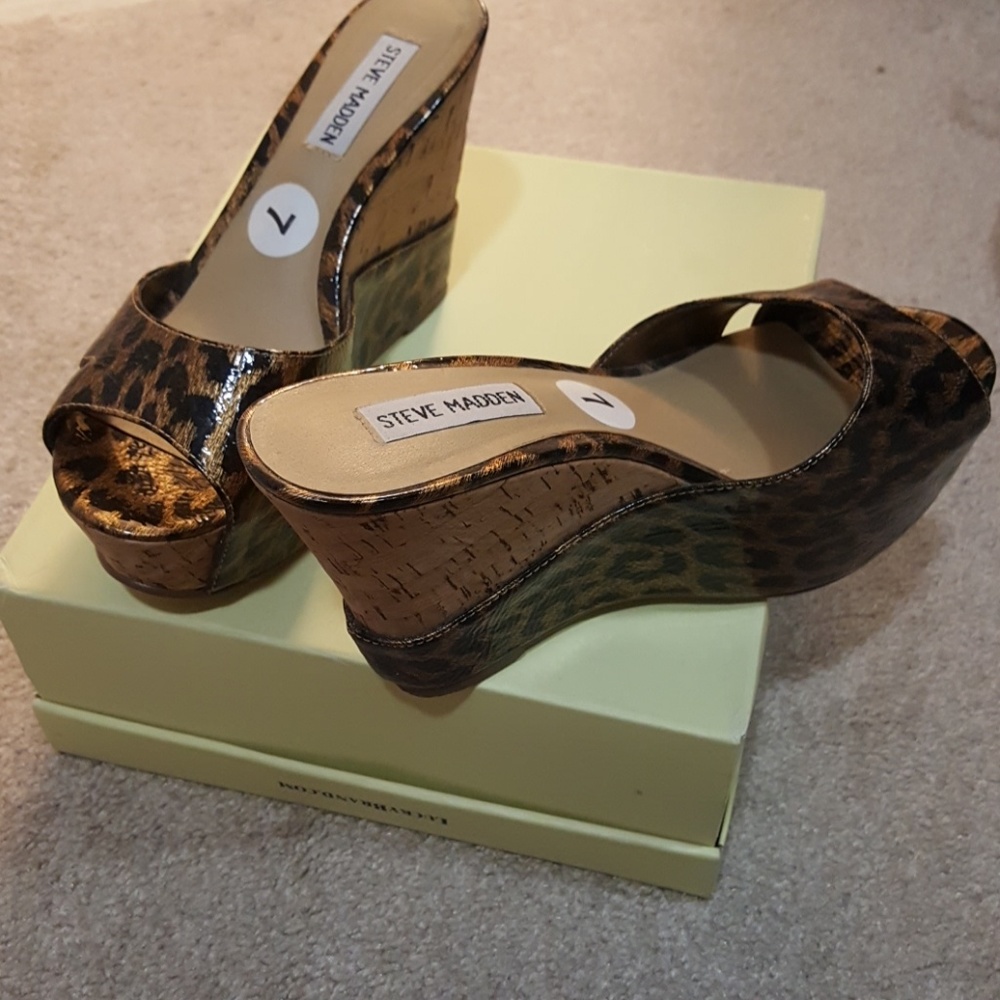 Women's  wedge