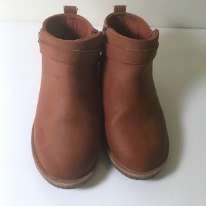 Zara boots with buckle