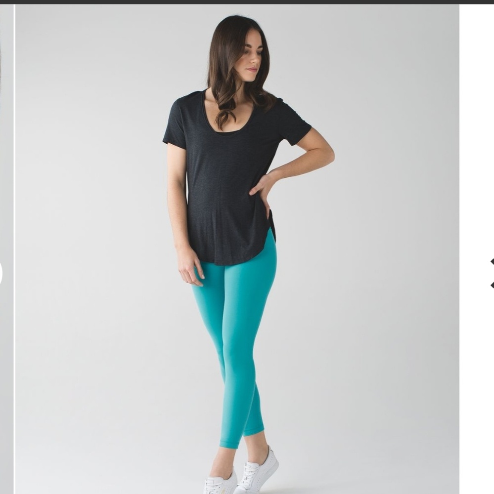 Lululemon aligns size 8. Veuc