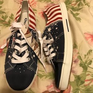 NWT Women’s Superga Stars & Stripes Shoes sz 10