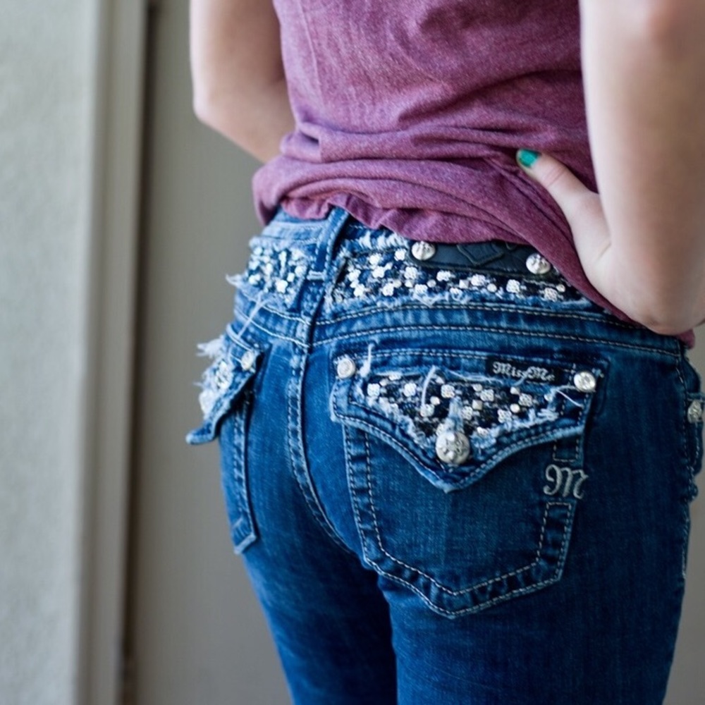 Women's Bedazzled Miss Me Bootcut Jeans Size 27
