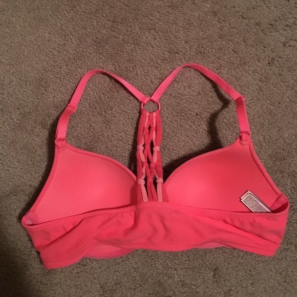 Victoria’s Secret Bra - Picture 2 of 2