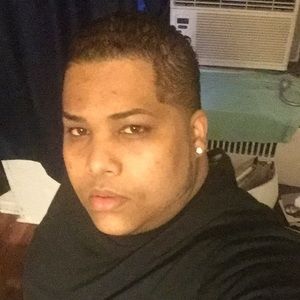 Meet your Posher, Carlos