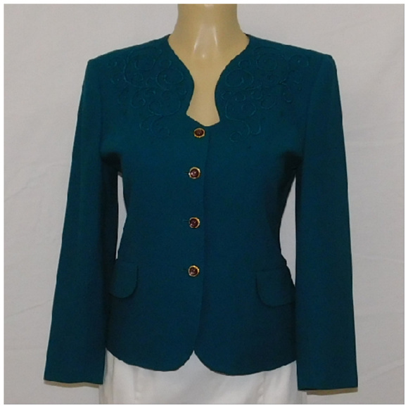 Petite Sophisticate Jackets & Blazers - Offers of 40% Less on BUNDLES Always Accepted!