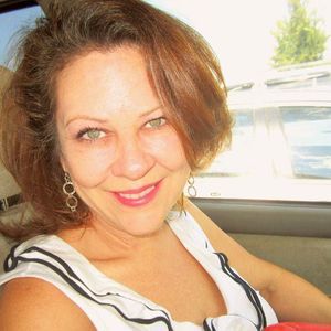 Meet your Posher, Valerie