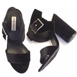 Steve Madden Riesling Velvet Heels Size 9.5