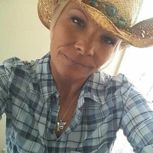 Meet your Posher, Francine