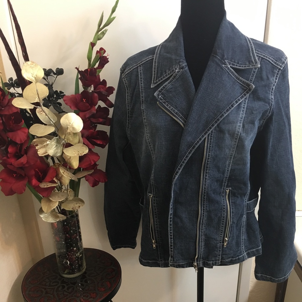 💜Plus Size Jean Jacket💜✖️Price Firm✖️