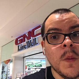 Meet your Posher, Wilfredo