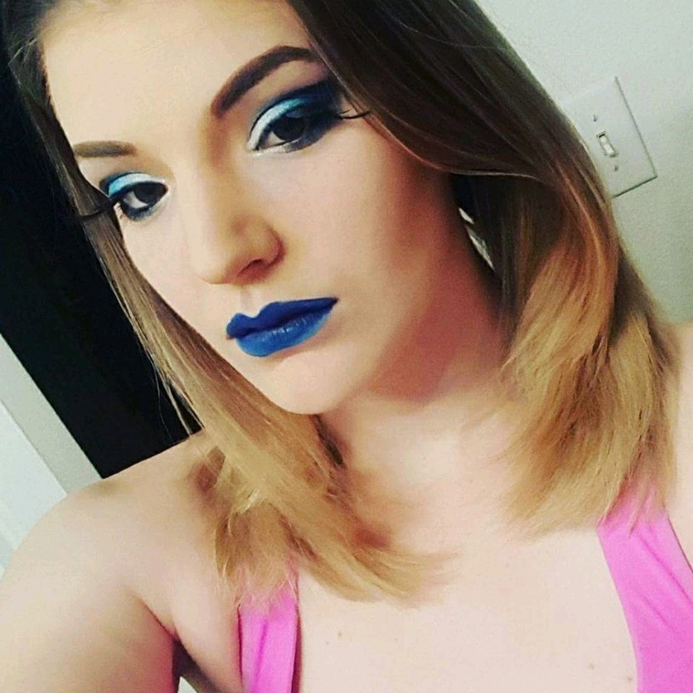 Meet your Posher, Kelly