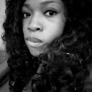 Meet your Posher, Valarie