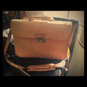 Hartmann Belting Leather Messenger bag