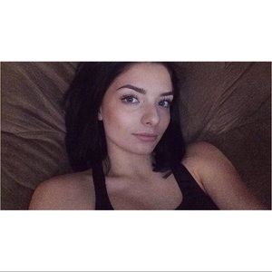 Meet your Posher, Jocelyn