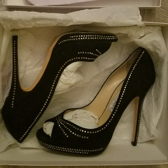 Heels - Picture 2 of 2